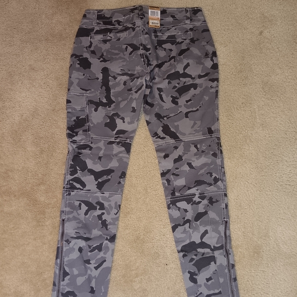 DKNY Jeans Ludlow Skinny Cargo Grey Camo Size 2 NWT - Picture 5 of 10